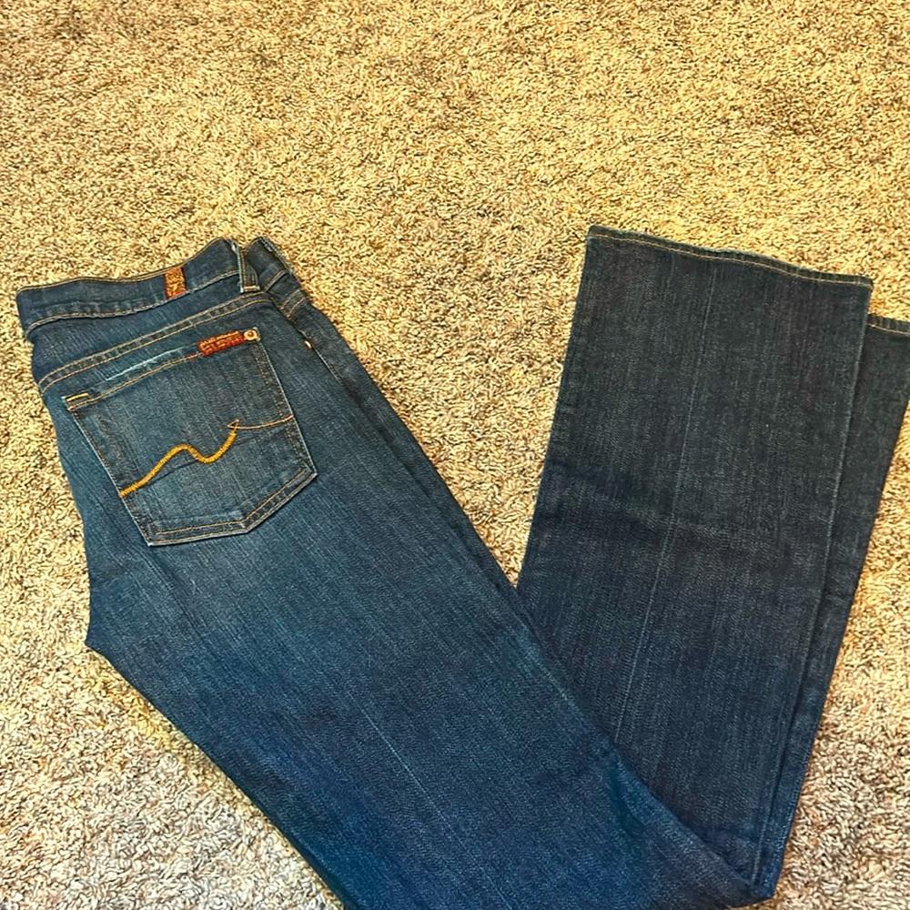 Sz 27 Bootcut in dark wash by 7FAMK